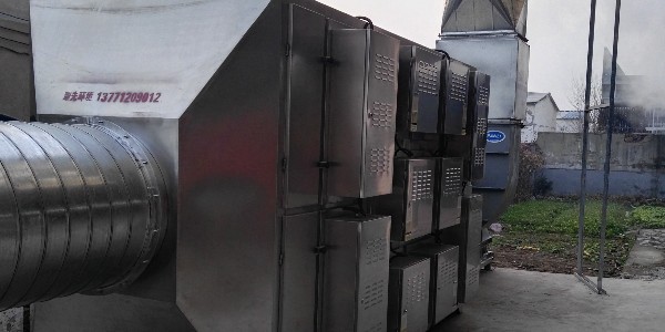 耀先活性炭吸附設(shè)備